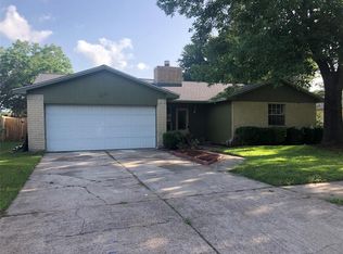 24 Wagon Lane Loop, Angleton, TX 77515