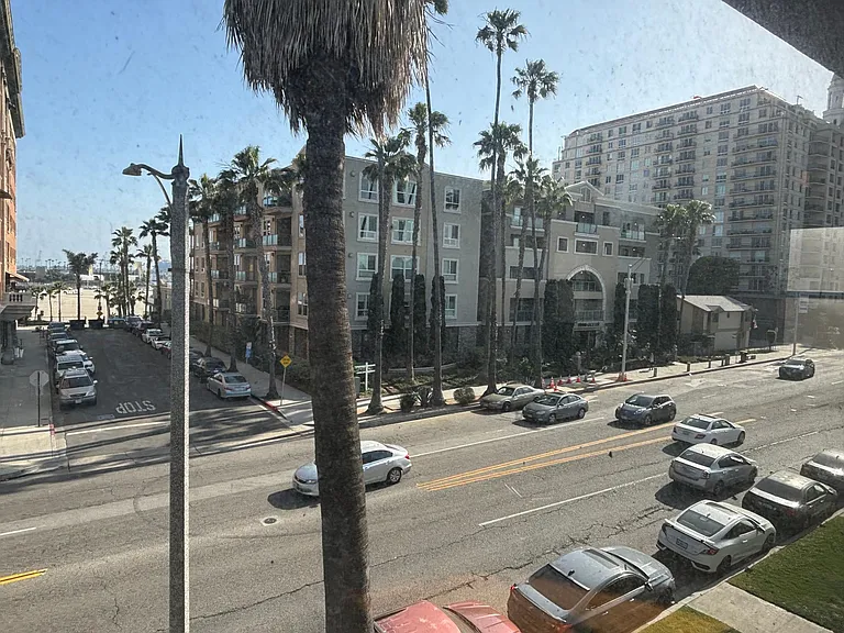1015 E Ocean Blvd #17 — Photo 23