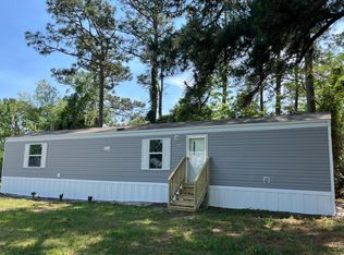 144 Franklin Dr, Swansboro, NC 28584