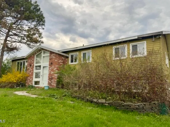 1027 Township Road, Altamont, NY 12009