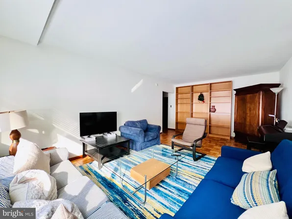 4200 Cathedral Ave NW APT 114, Washington, DC 20016