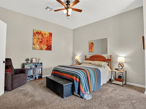 4th image of 601 S Macomb Ave