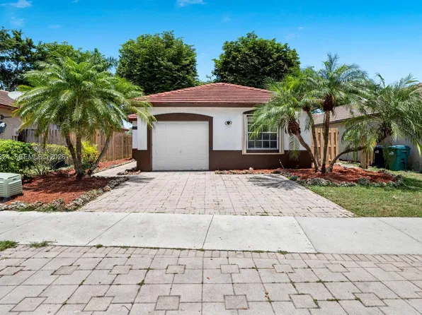 14613 SW 155th Pl, Miami, FL 33196