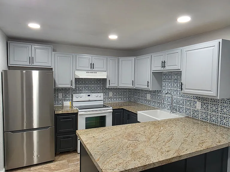 1150 Sunset Blvd NE #118 — Photo 16