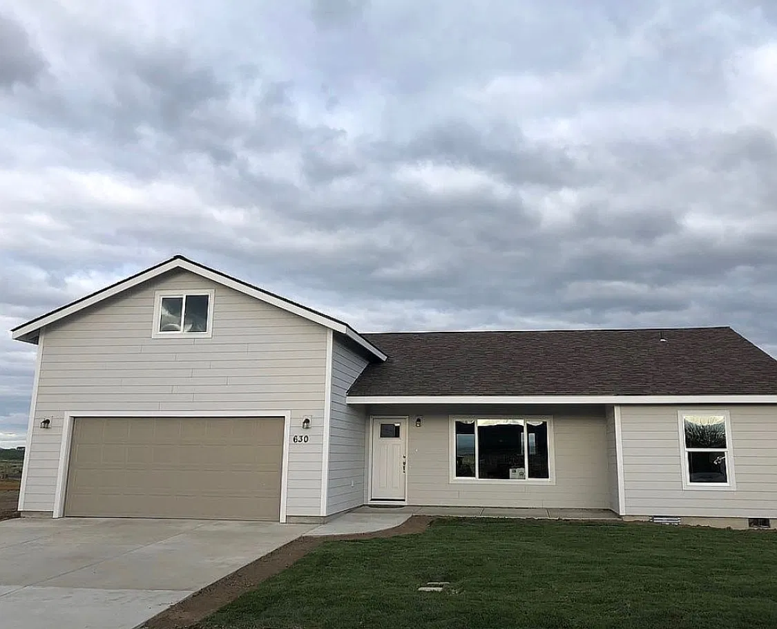 4 bed, 1560 sqft, $2,350 — Photo 1