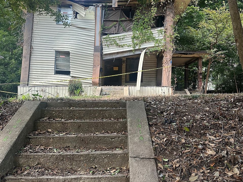1st image of 2412 Creswell Ave