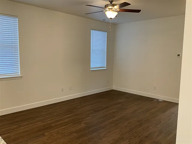 3 bed, 2.5 bath, 1839 sqft, $3,150 — Photo 4