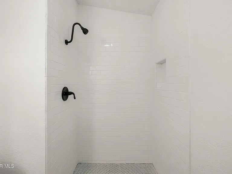 249 Vista Bonita St — Photo 21