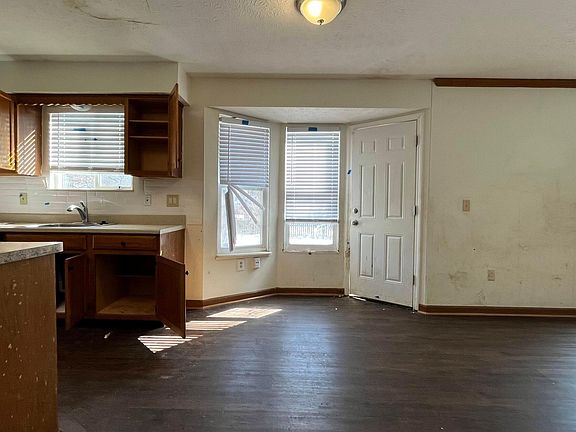 3rd image of 1372 Stanwix Ct