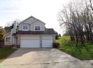 17349 Woolworth Ave, Omaha, NE 68130