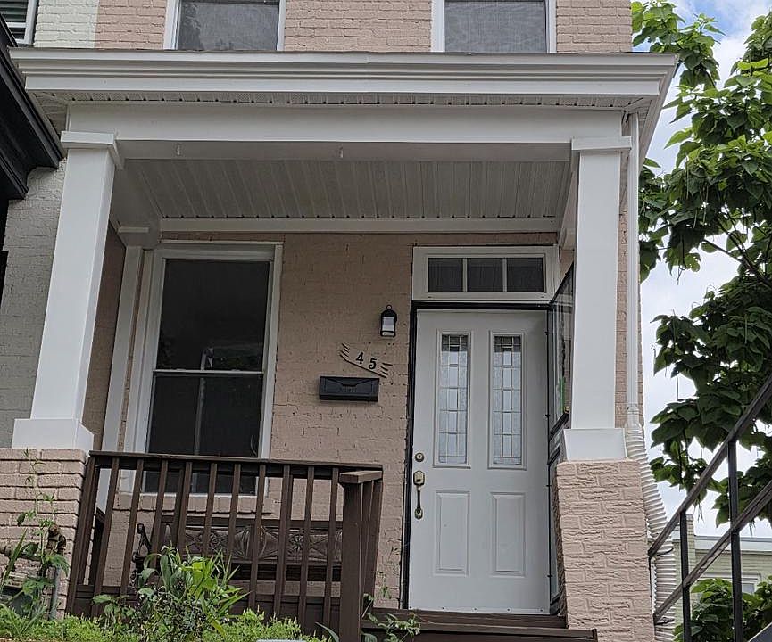 1st image of 45 Todd Pl NE