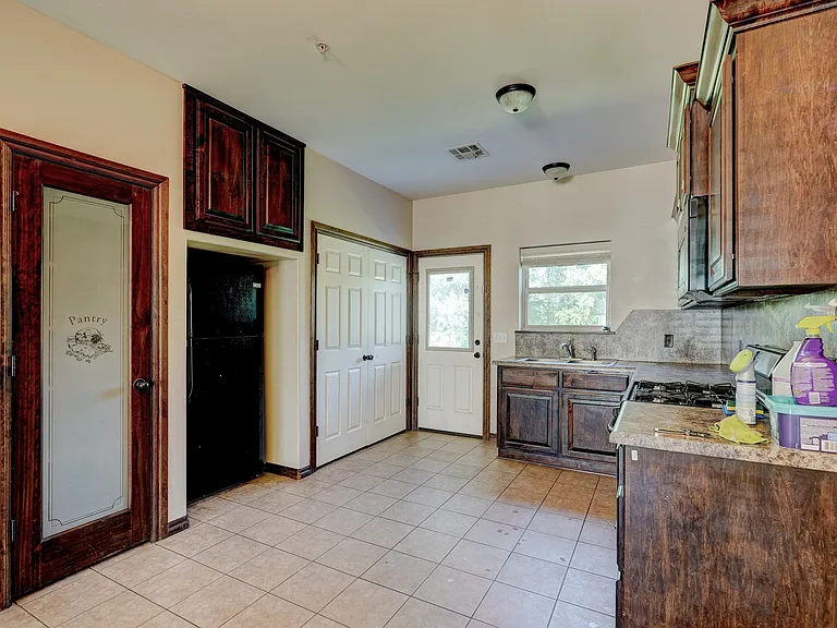 2220 W Utah Ave — Photo 16