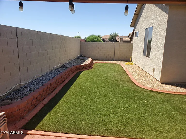 1507 S 171st Ln — Photo 35