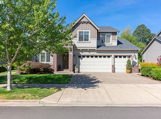 521 N The Greens Ave, Newberg, OR 97132