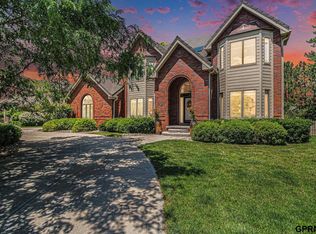 13624 Parker Cir, Omaha, NE 68154