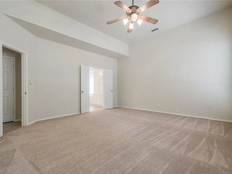 2338 Falcon Point Dr — Photo 9
