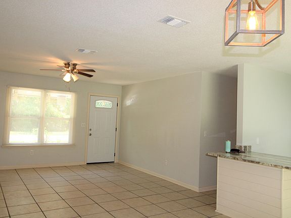 2nd image of 738 Butler Dr NW