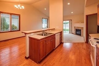 2nd image of 2284 James Circle Lynden Wa