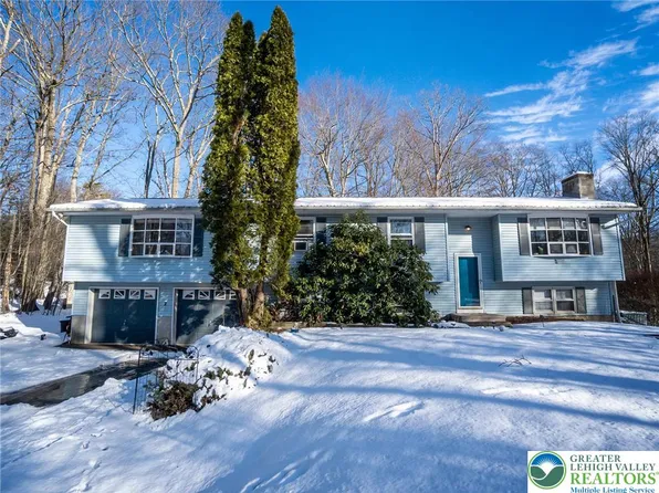 1117 Shagbark Ln, Stroudsburg, PA 18360