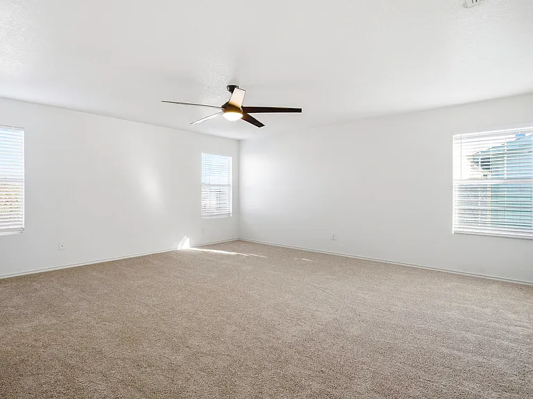 414 Spruce Breeze — Photo 20