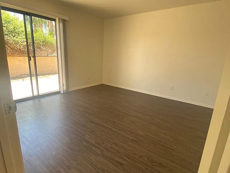 955 E Parocela Pl #6 — Photo 7