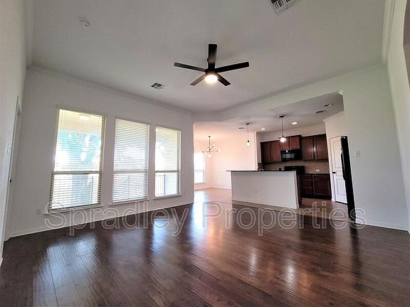 2nd image of 5727 Drury Ln