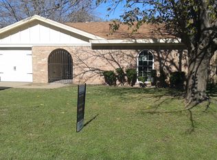 502 Sally Ln, Cleburne, TX 76033