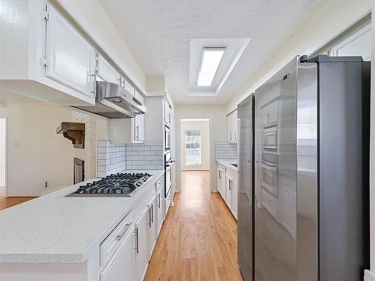 14006 Briarworth Dr — Photo 9