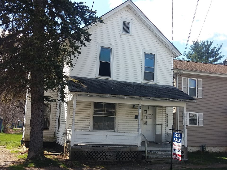 2nd image of 107 E Liberty St