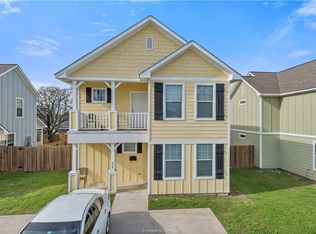 114 Fairway Dr, Bryan, TX 77801