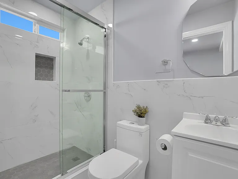 2132 Brawley St — Photo 32