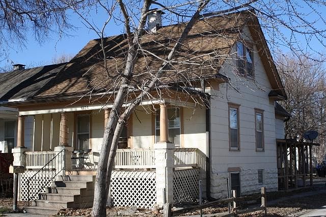 1st image of 1324 Claremont St