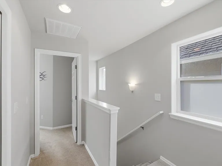 3519 SE Quayside St — Photo 20