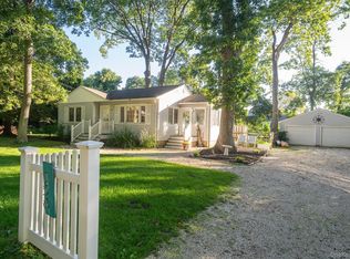738 Conklin Rd, Greenport, NY 11944