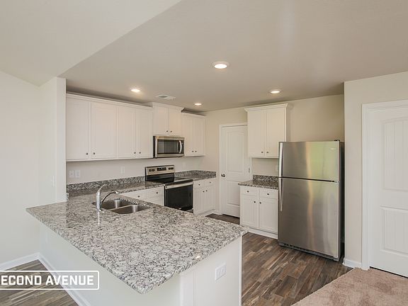 3rd image of 317 Greenwood Valley Ct