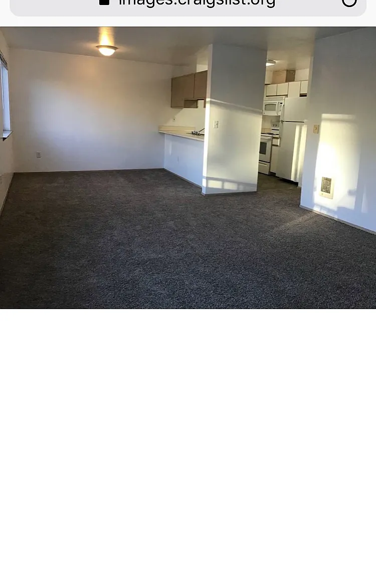 2 bed, 900 sqft, $1,995 — Photo 2
