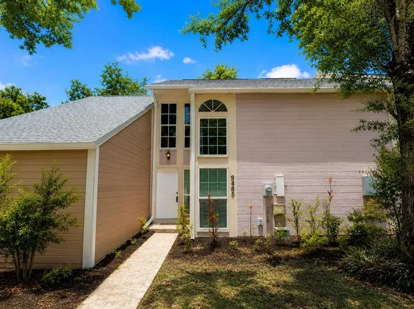 9465 Forest Hills Cir, Tampa, FL 33612