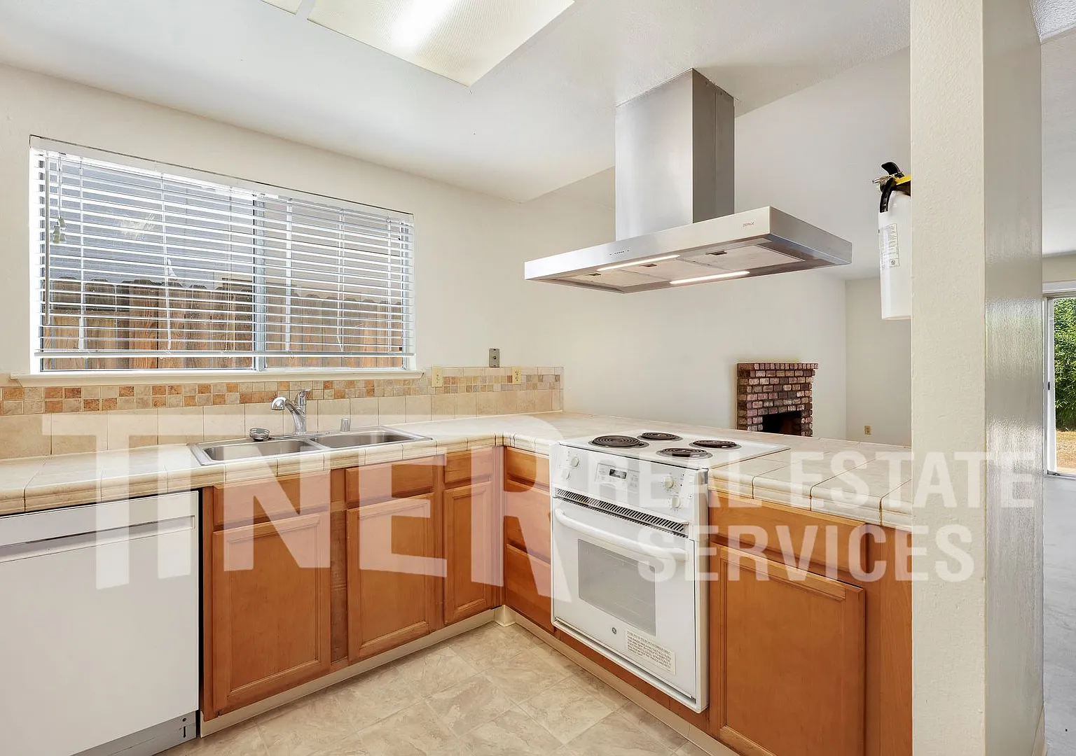 3000 Nikol Street - TIER 2 — Photo 3