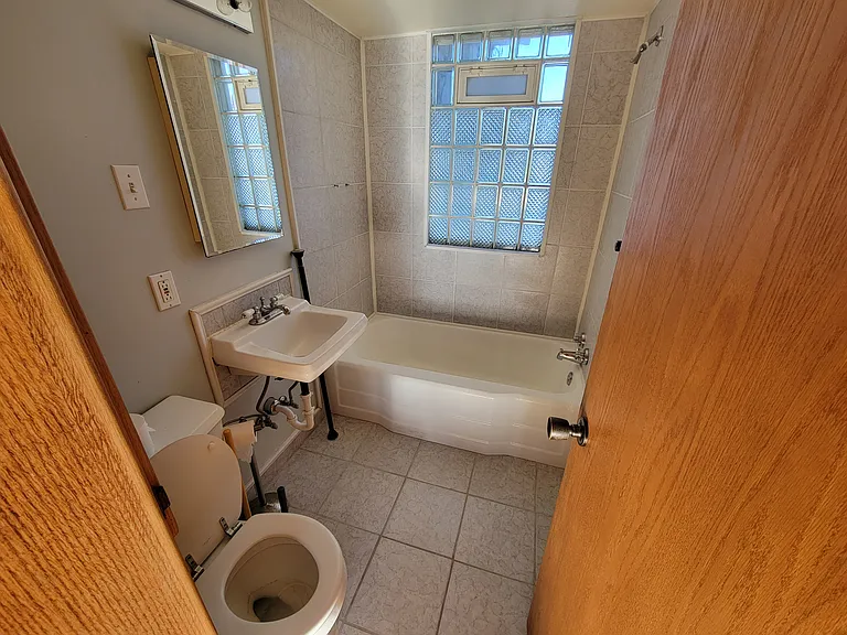898 Raymond Ave #1 — Photo 20