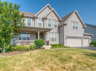 3160 Henry Ln, Lake In The Hills, IL 60156