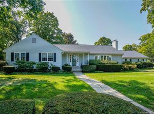 5 Ridgemont Dr, West Hartford, CT 06117