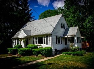 19 Home Park Ave, Hopedale, MA 01747