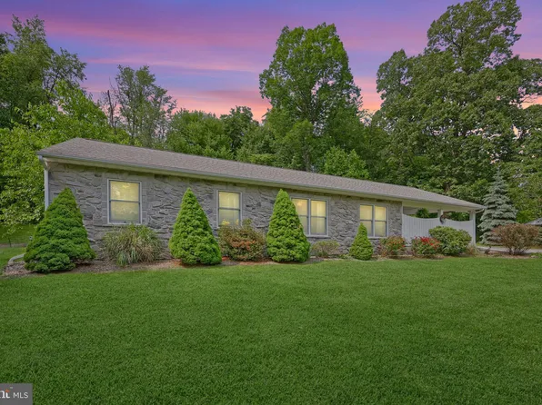 4748 Ridge Rd, Elizabethtown, PA 17022