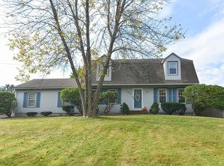 45 Creek St, Wrentham, MA 02093