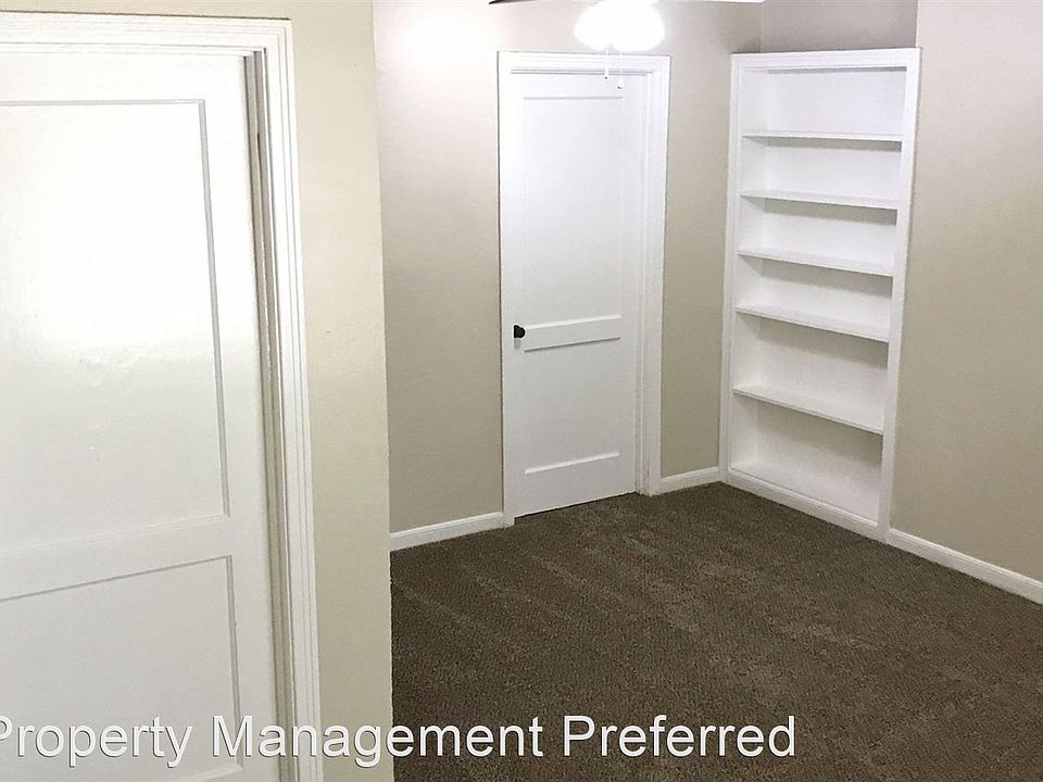 1st image of 323 13th St N #325