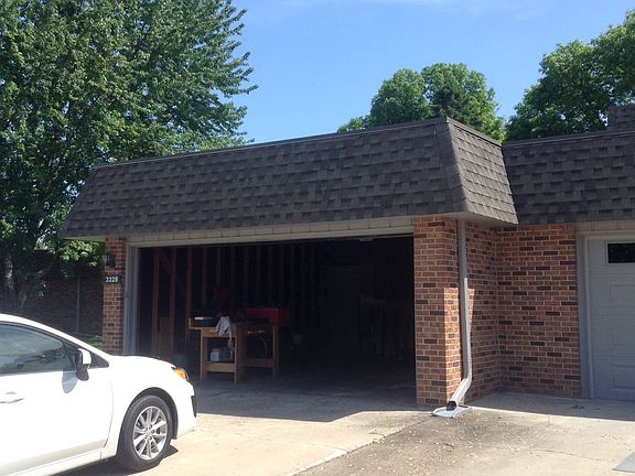 3rd image of 3329 Neerpark Dr