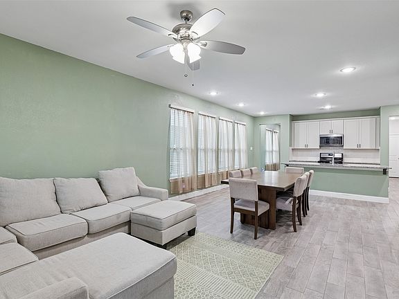 4th image of 1053 Norias Dr