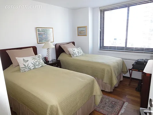 Sold by Corcoran | media 23