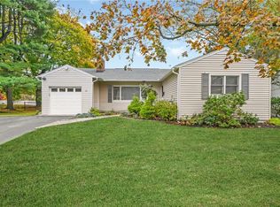 37 Edgewood Rd, Hartsdale, NY 10530