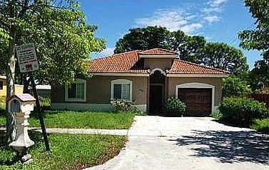 1st image of 15927 NW 38th Ct